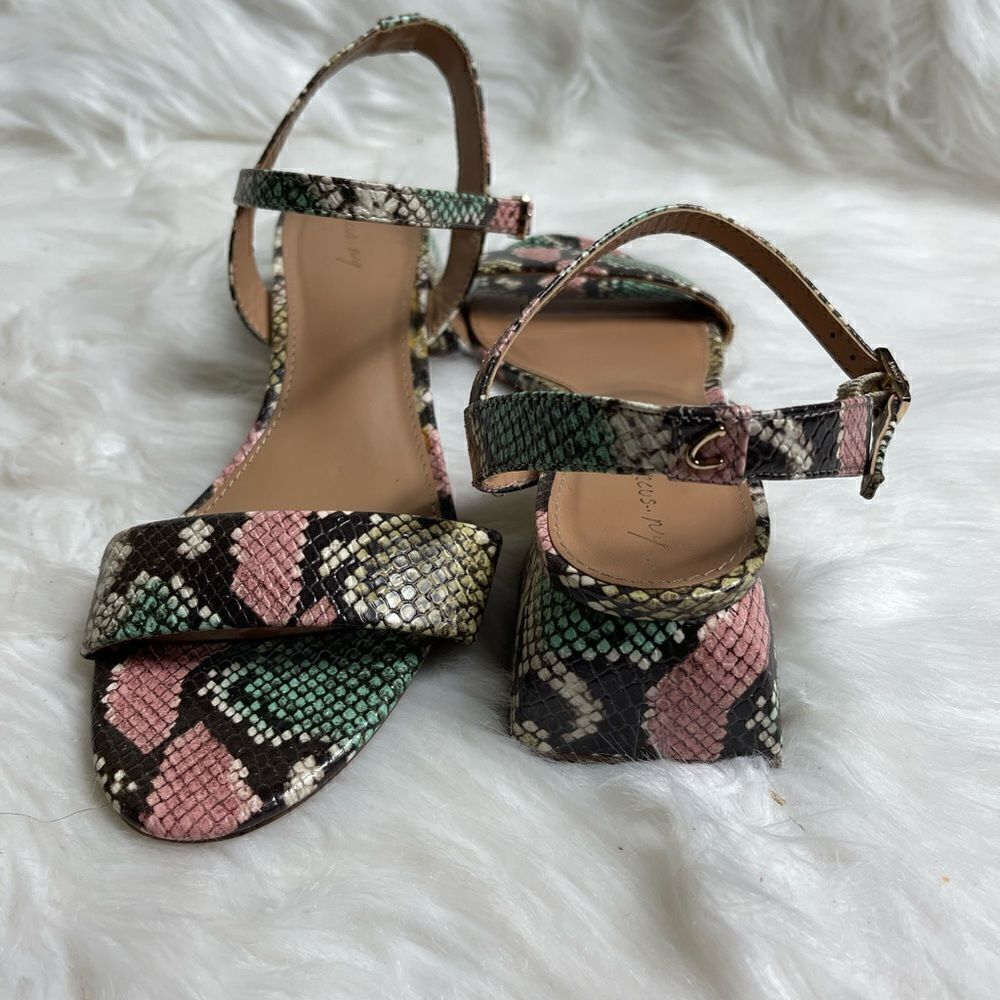 Circus by Sam Edelman Irina multi pastel color snake skin prints sandals SZ9M